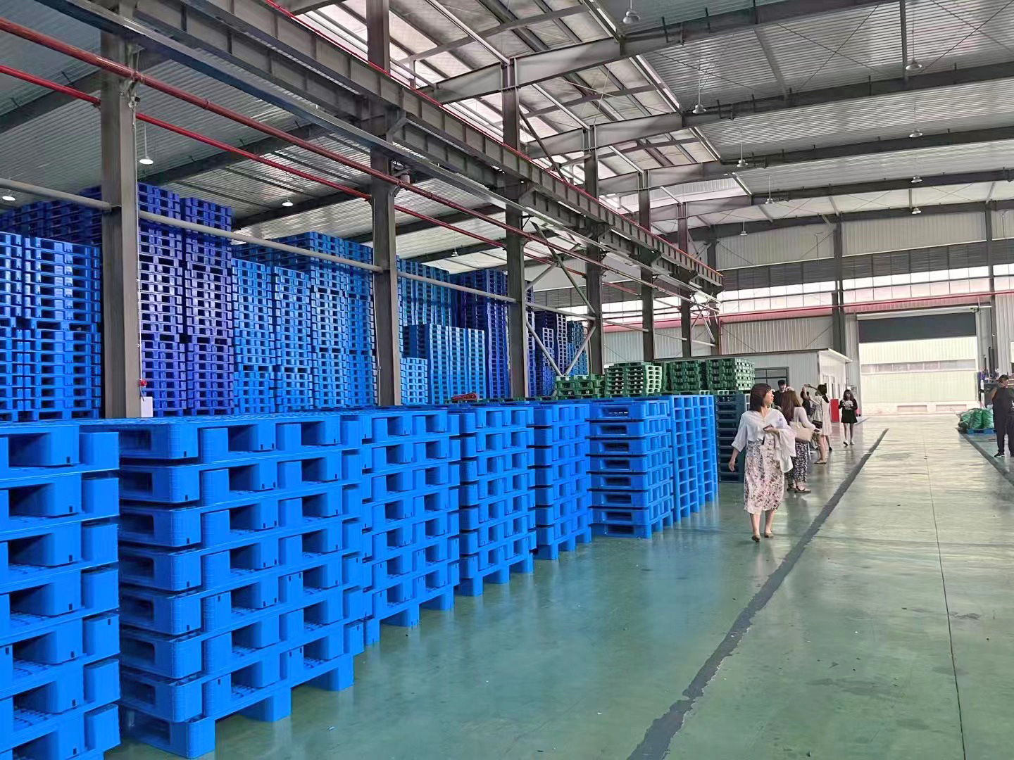 江苏世界杯压球官网(China)官方网站组织员工赴重庆力优分厂参观学习